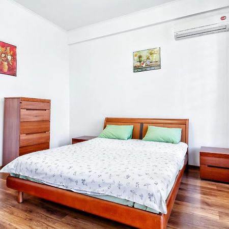 423 Lighthouse Apartments - Traveler'S Choice Alma-Ata Buitenkant foto